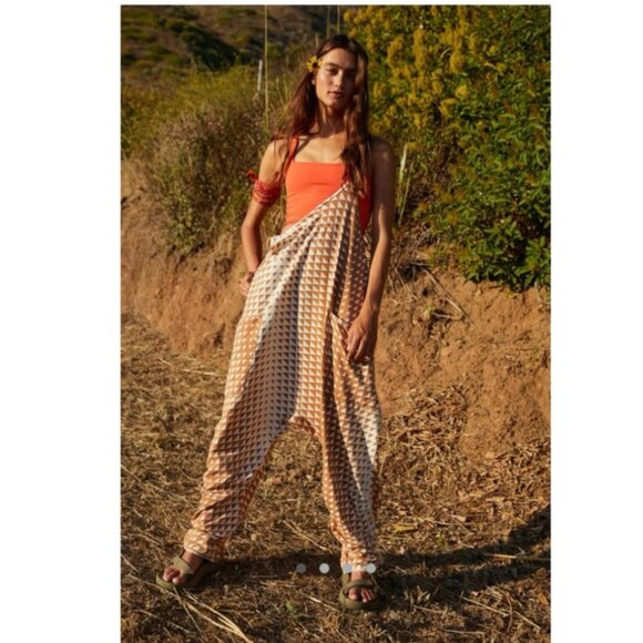 Free People Hot Shot Printed Onesie In Transition Canvas - Picture 3 of 11